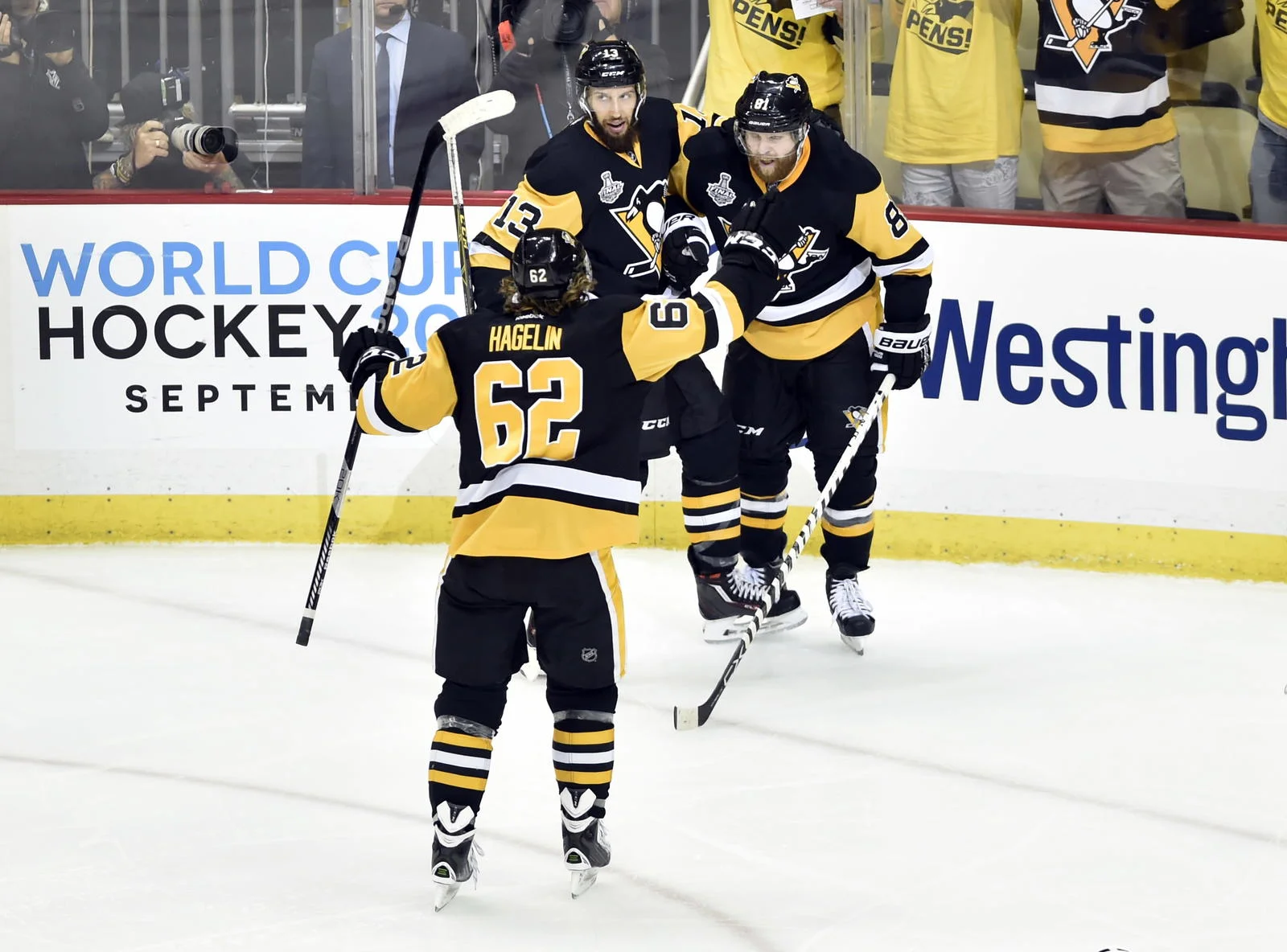 Carl Hagelin, Nick Bonino, and Phil Kessel&nbsp;(Don Wright-Imagn Images)