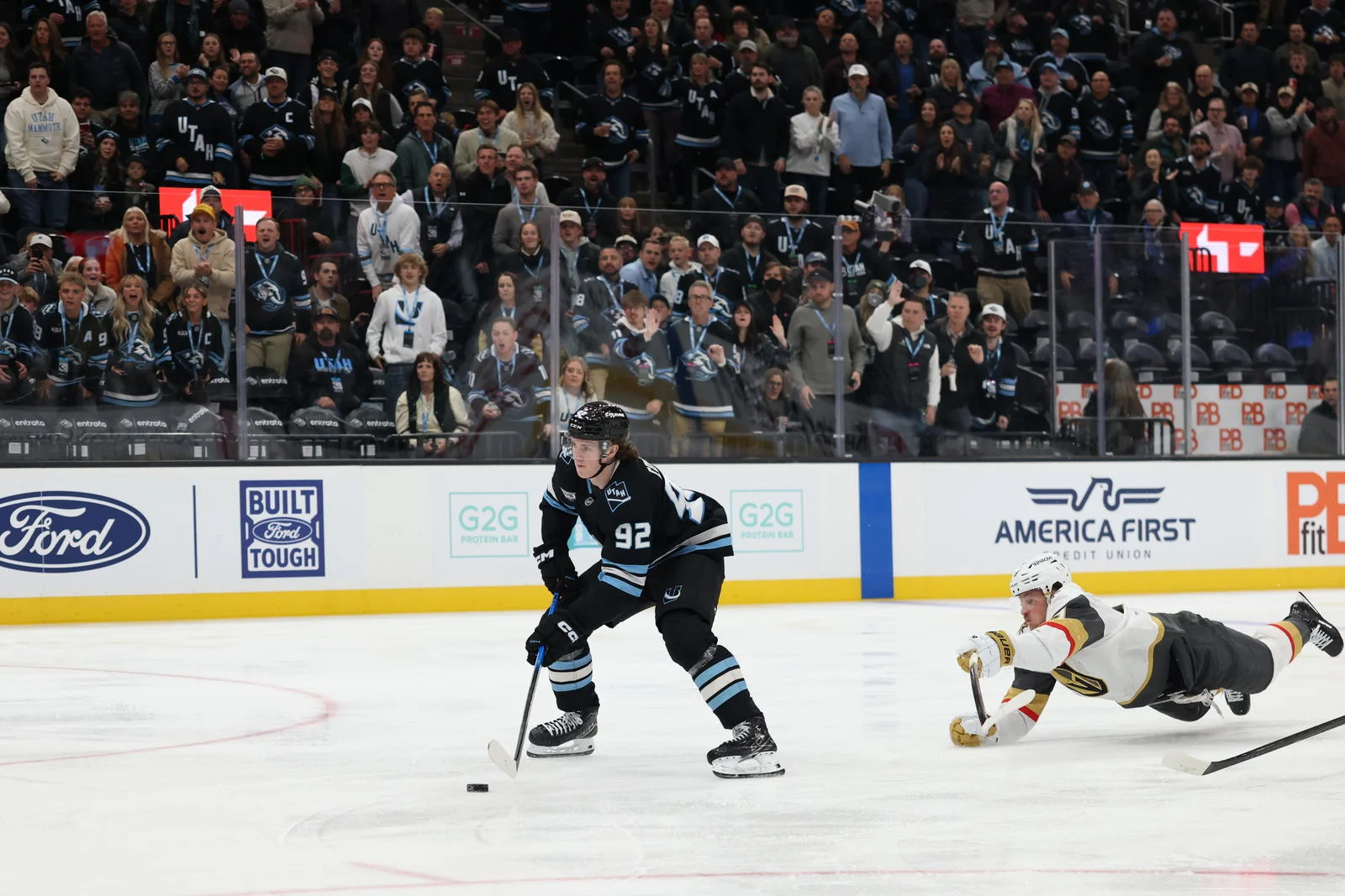 Series Preview: 3 Biggest Challenges Golden Knights Face Against Mammoth