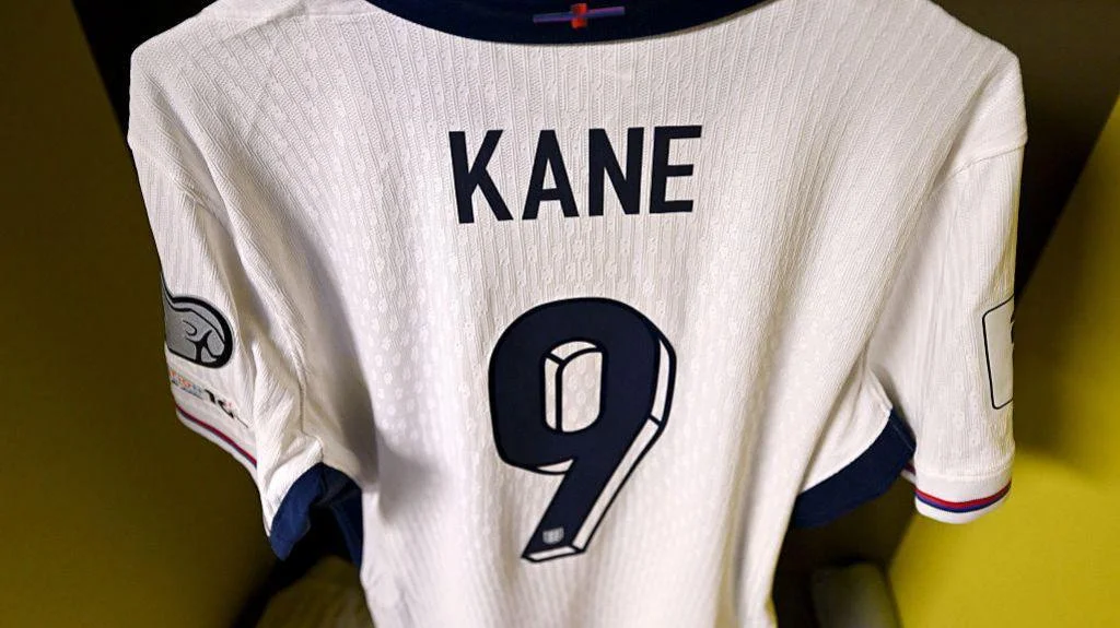 Harry Kane's number nine shirt.