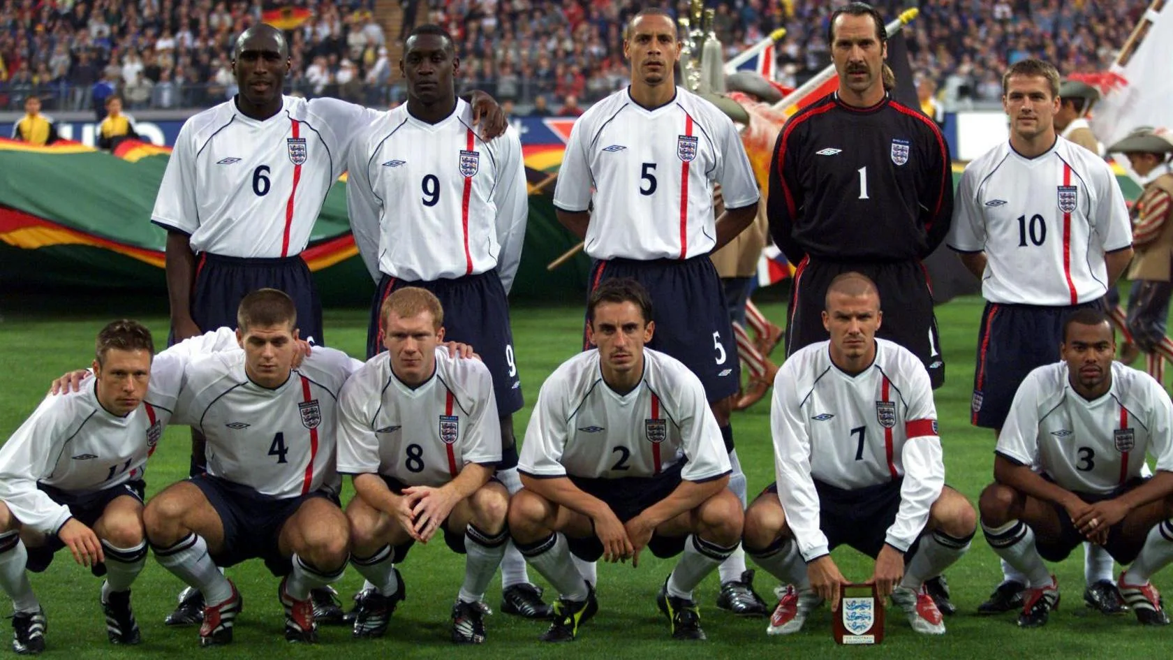 The England team that beat Germany 5-1 in 2001.